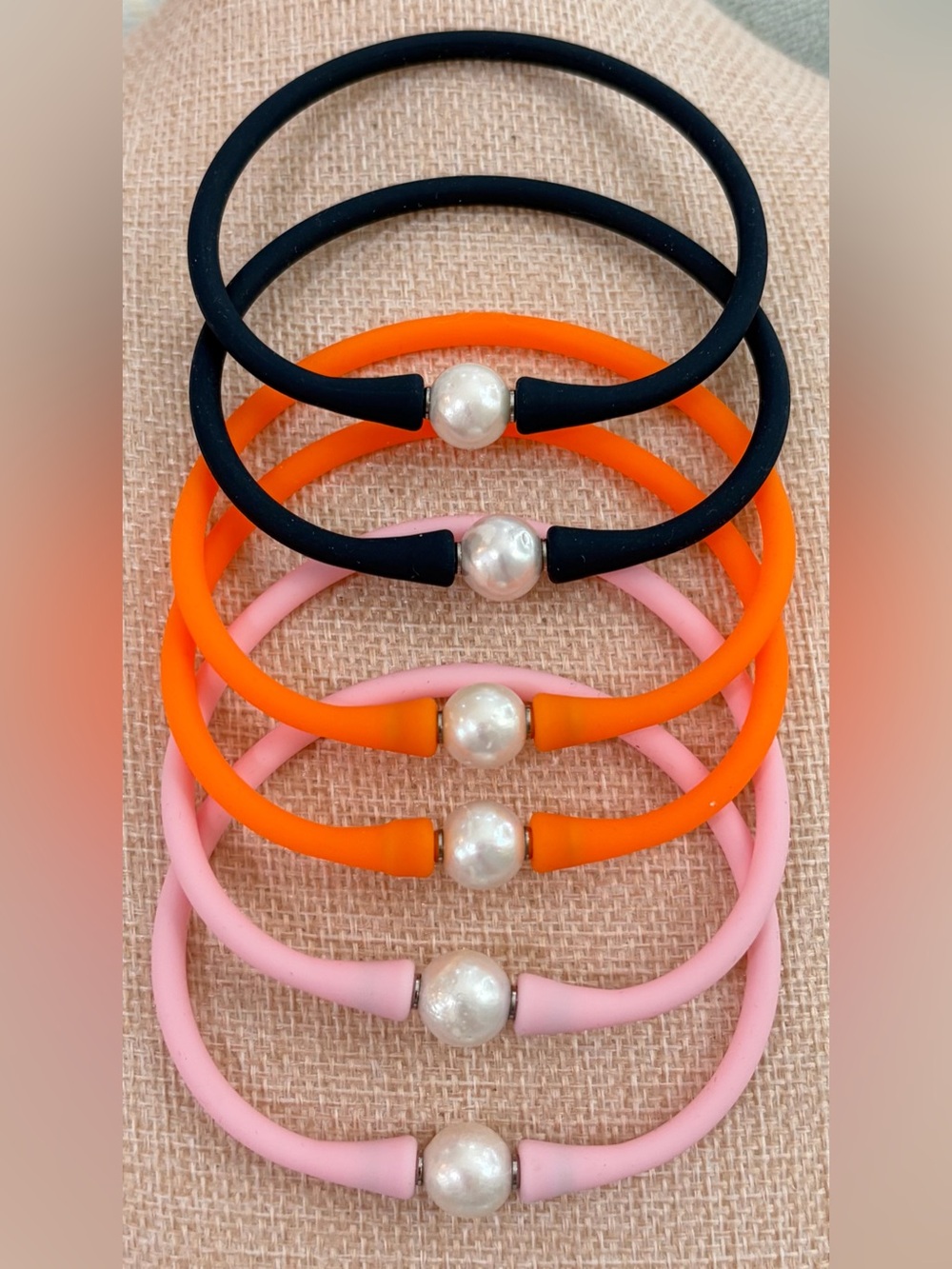 NEW set of SIX Gresham silicone bracelets w/freshwater pearl connectors 7.25”